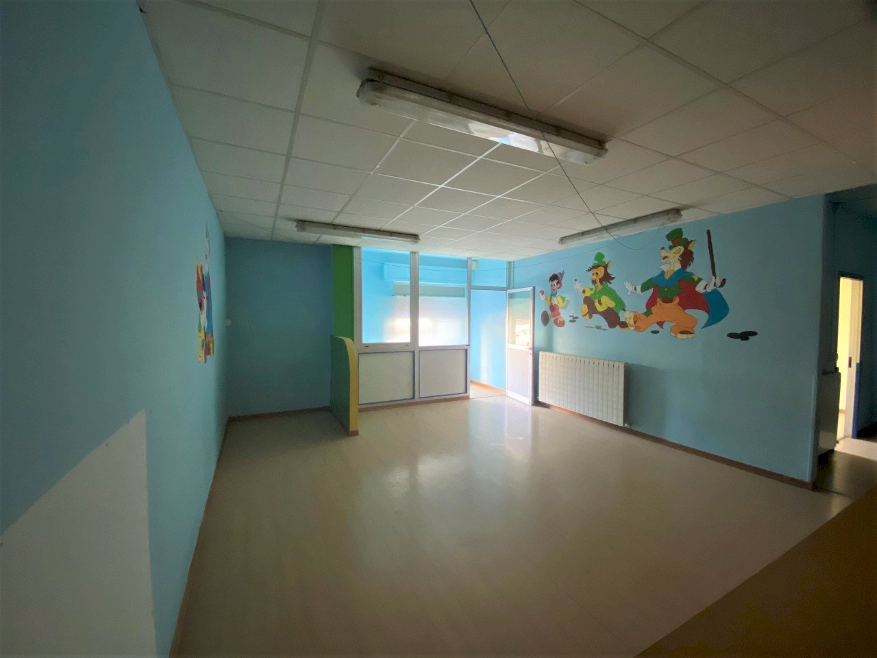 sala - Locale Commerciale Via Gioacchino Rossini, Corciano - foto 1