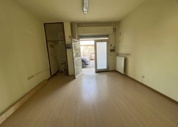 sala - Locale Commerciale Via Gioacchino Rossini, Corciano - foto 8