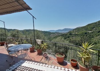 IMG_20210604_121209.jpg - Agriturismo Vezzano Ligure - foto 1