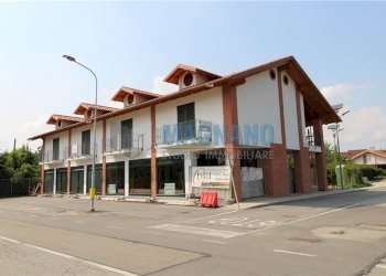 Negozio Cavour - foto 1