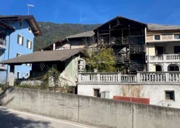 Esterno - Terratetto - Terracielo piazzetta Rosmini, 3, Roncegno Terme - foto 1