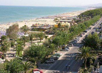 Terreno edificabile a 300 metri dal mare, Alba Adriatica - foto 2