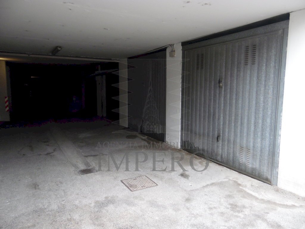 spazio di manovra - Box Corso Limone Piemonte 86, Ventimiglia - photo 2