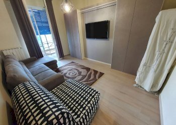 soggiorno/letto - Monolocale via Olgettina, Milano - foto 4