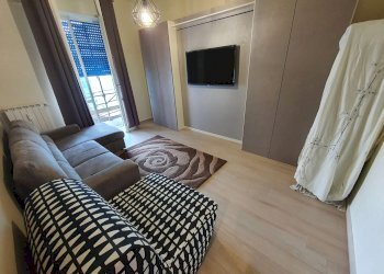 soggiorno/letto - Monolocale via Olgettina, Milano - foto 5