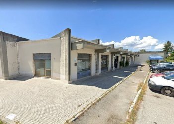 esterno principale - Negozio piazzale Caravaggio, Rieti - foto 1