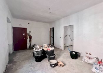 Salone - Trilocale via Ursone da Sestri, 6, Genova (zona Sestri Ponente) - foto 5