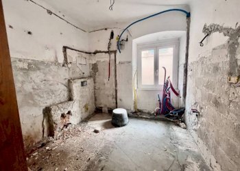 Bagno - Trilocale via Ursone da Sestri, 6, Genova (zona Sestri Ponente) - foto 9