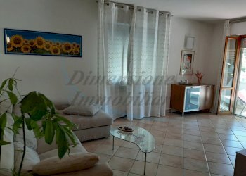 20210826_112033.jpg - Quadrilocale Via Aurelia  144, Rosignano Marittimo - foto 2