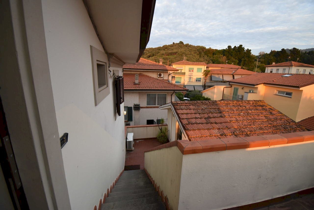 DSC_0369.JPG - Attic Camaiore - photo 3