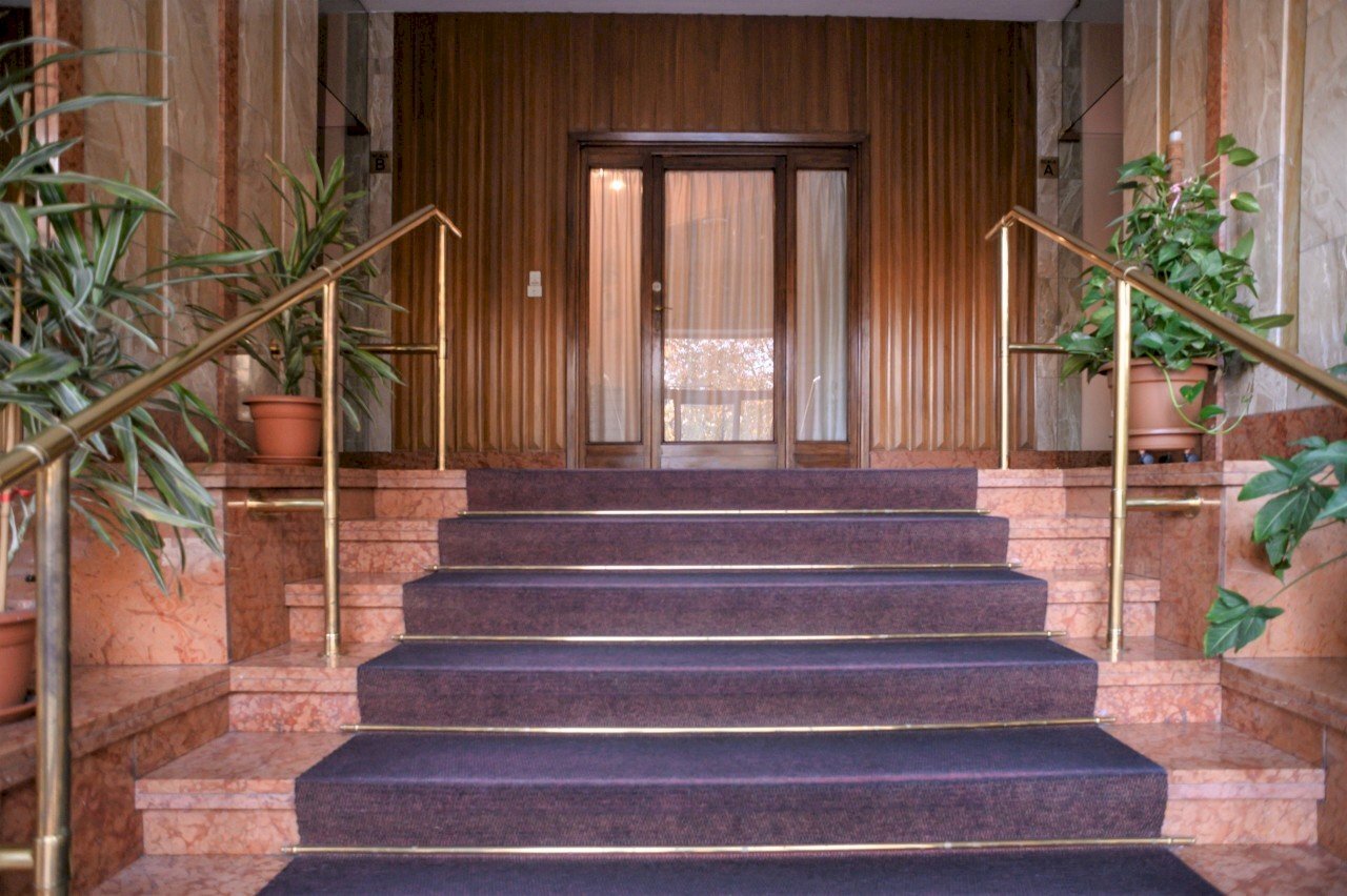 Via Barletta - Androne - Three-room apartment Via Barletta 158, Torino (neighborhood Santa Rita) - photo 3