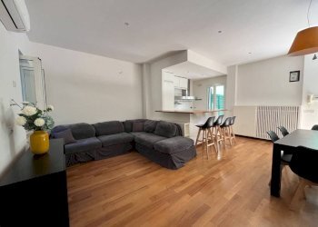 Salone - Two-room apartment via degli Orti della Farnesina, 11, Roma - photo 14