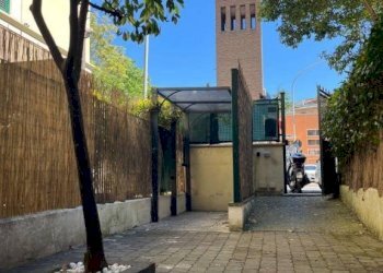 Cortile interno - Bilocale via degli Orti della Farnesina, 11, Roma - foto 31