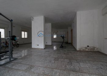 Commercial Premises Via Garibaldi, Alba Adriatica - photo 2