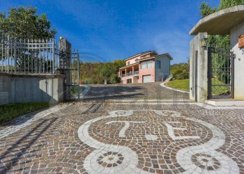 Single Family Villa Via Fornace, Gallinaro - photo 1