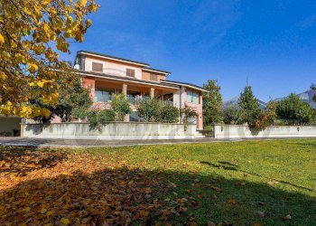 Single Family Villa Via Fornace, Gallinaro - photo 4