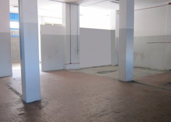 piazza-due-giugno-2.jpg - Commercial Premises Via roma, Lucca - photo 11