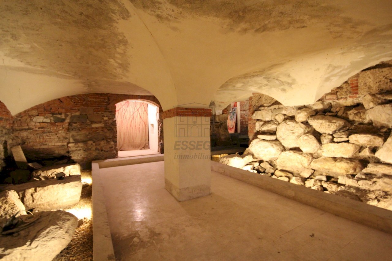 appartamento fondo lucca centro .JPG - Locale Commerciale Lucca - foto 2