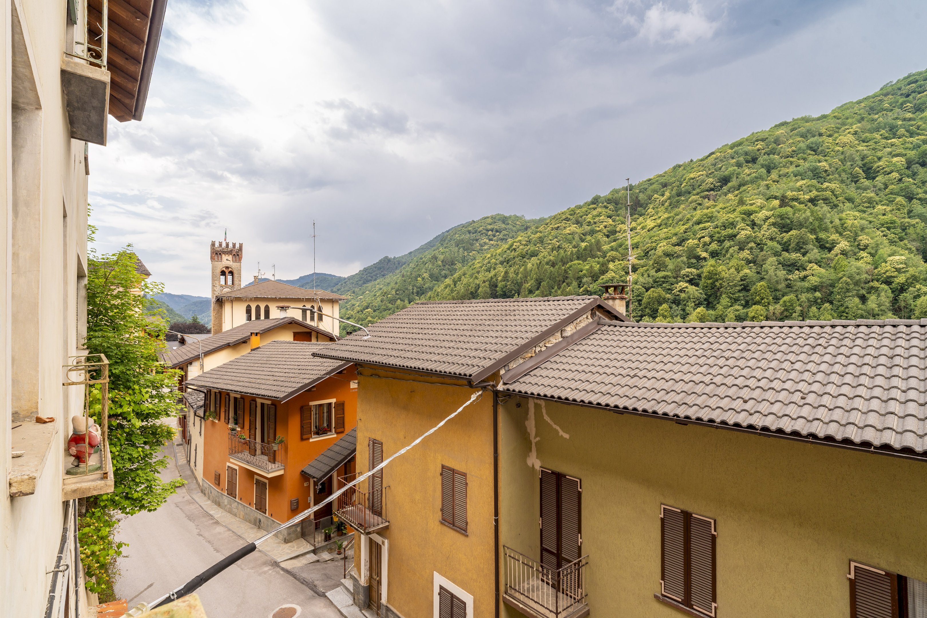 Appartamento via IV Novembre, 40, Pradleves - foto 2