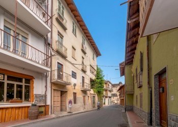 Appartamento via IV Novembre, 40, Pradleves - foto 1