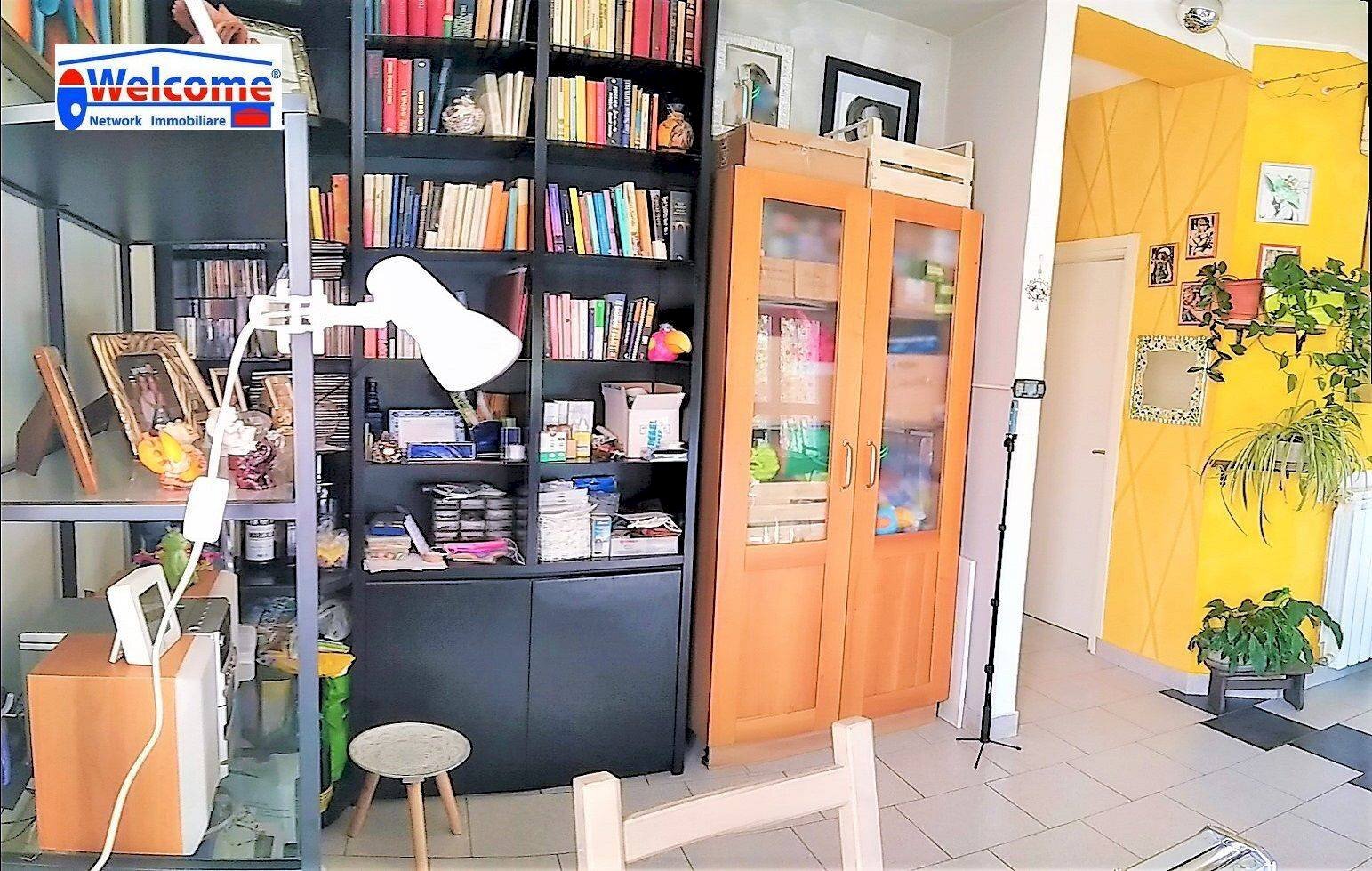 ambiente - Bilocale piazza Chiesa, 14, Rho - foto 3