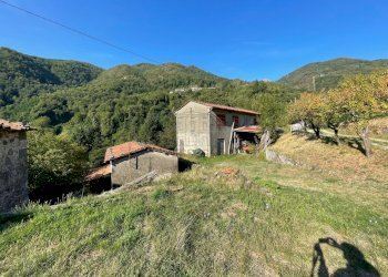 rustico casa colonica in vendita a Lucca (3).jpg - Casale Via delle Mura 13, Pescaglia - foto 2
