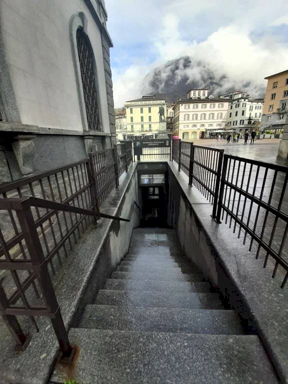 Interno palazzo - Box piazza Giuseppe Garibaldi, Sondrio - foto 3