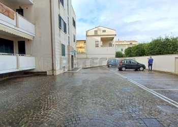 17-WhatsApp Image 2021-11-16 at 17.56.19.jpeg.jpg - Appartamento Via Padre Colombano, Capodrise - foto 13