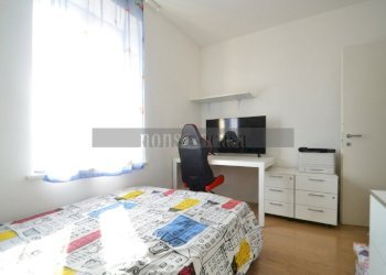 CAMERA DA LETTO - Three-room apartment Via Adriatica, Perugia - photo 11