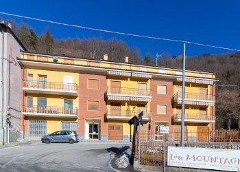 Appartamento via IV Novembre, 106, Pradleves - foto 1