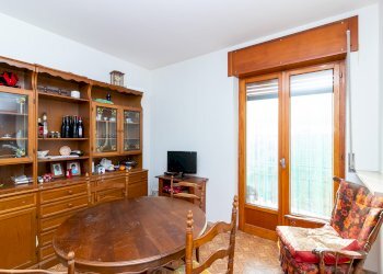 Appartamento via IV Novembre, 106, Pradleves - foto 3