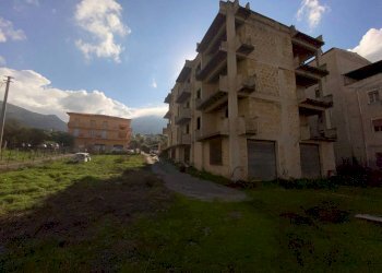 Prospetto - Stabile - Palazzo via Torretta, Carini - foto 3