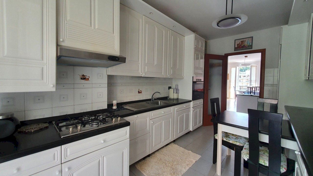 cucina appartamento via delle campanule quarto gen - Appartamento Via delle Campanule 116, Genova (zona Quarto) - foto 3