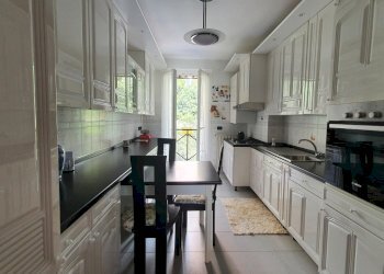 cucina bis appartamento via delle campanule quarto - Appartamento Via delle Campanule 116, Genova (zona Quarto) - foto 13