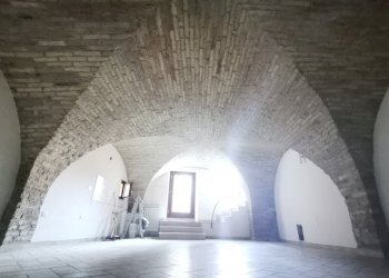 09 RIPATRANSONE - Centro storico casa del 1940 ris - Casa indipendente Ripatransone - foto 12