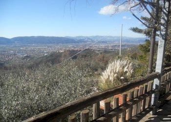 3) panorama dalla terrazza.JPG - Semi-detached house Via Marciano 48, Castelnuovo Magra - photo 9