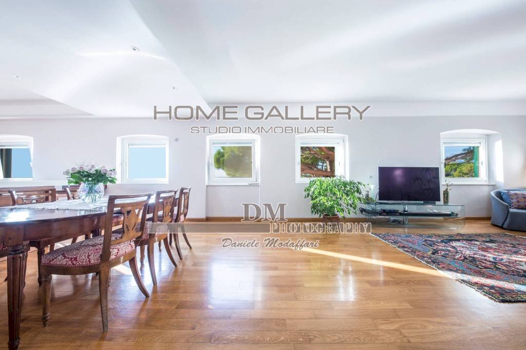 Salone - Appartamento via Silvano Stacchetti, Genova (zona Quarto) - foto 2