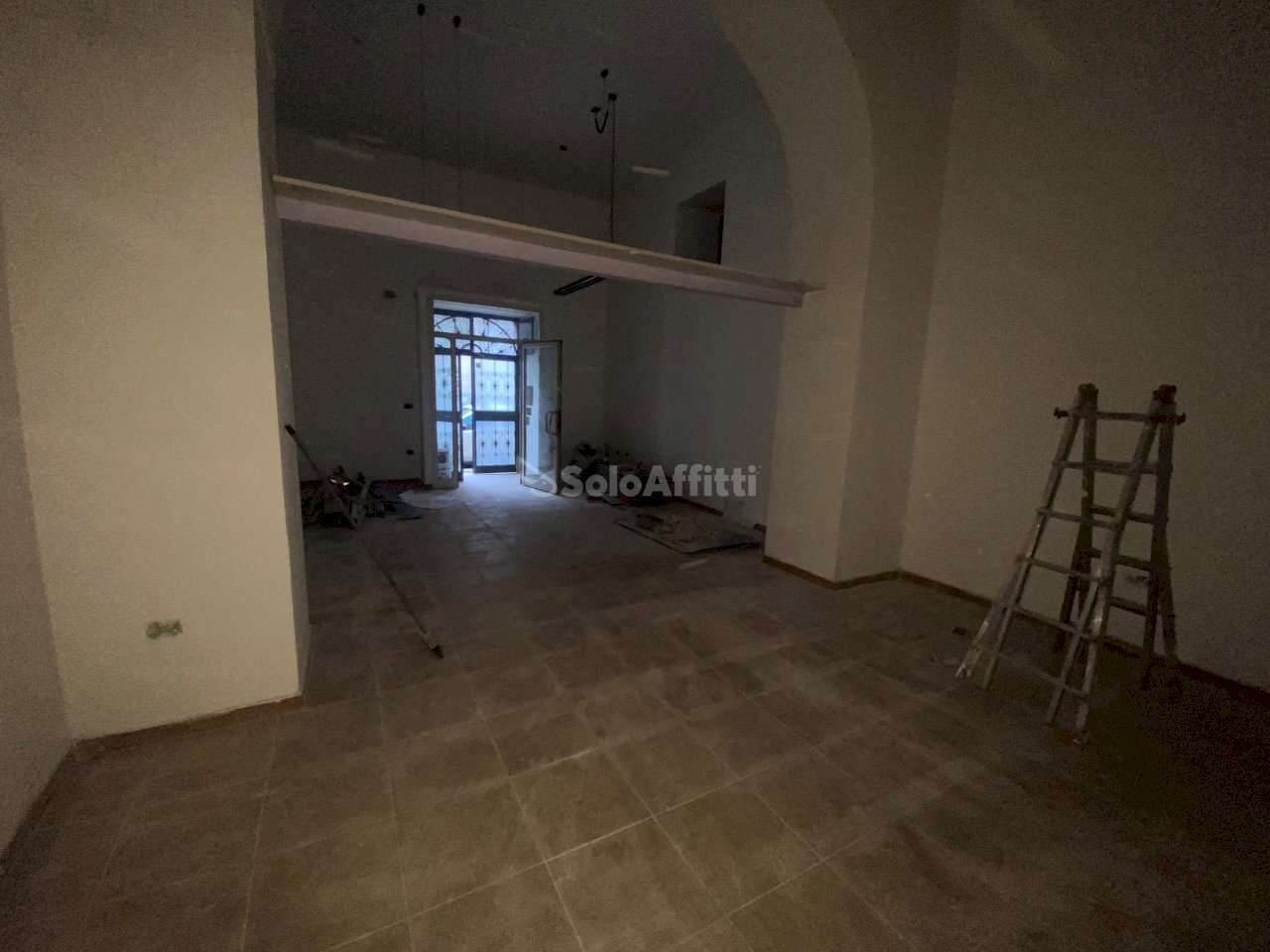 2.jpg - Locale Commerciale Via Fulvio Renella 37, Caserta - foto 3