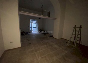 2.jpg - Locale Commerciale Via Fulvio Renella 37, Caserta - foto 3