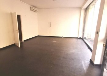 Negozio via Luigi Ranco, 7, Asti - foto 4