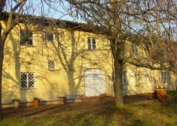 DSC05572.JPG - Villa Via Vecchia Pesciatina in Gragnano, Lucca - foto 1