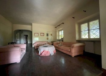 CASA COLONICA IN VENDITA A LUCCA (4).jpg - Villa Via Vecchia Pesciatina in Gragnano, Lucca - foto 12