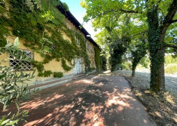 CASA COLONICA IN VENDITA A LUCCA (31).jpg - Villa Via Vecchia Pesciatina in Gragnano, Lucca - foto 25