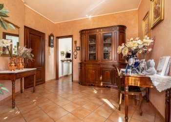 soggiorno - Appartamento Corso Re Umberto, 16, Verzuolo - foto 2