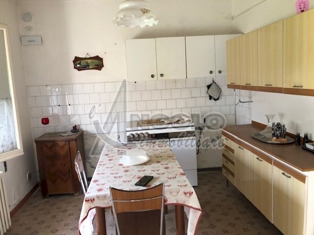 cucina - Casa indipendente Stienta - foto 1