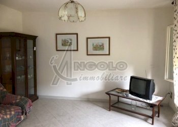 soggiorno - Casa indipendente Stienta - foto 3