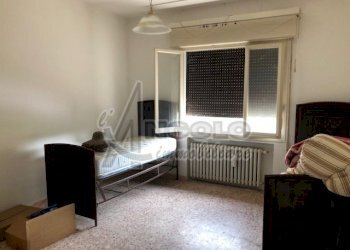 camera da letto - Casa indipendente Stienta - foto 7