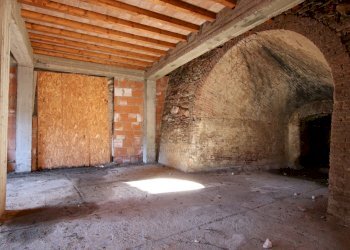 rudere da ristrutturare vendesi lucca.JPG - Casale Lucca - foto 11