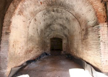 rudere da ristrutturare vendesi lucca.JPG - Casale Lucca - foto 13