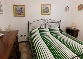 Three-room apartment Savona (neighborhood Zinola) - photo 8